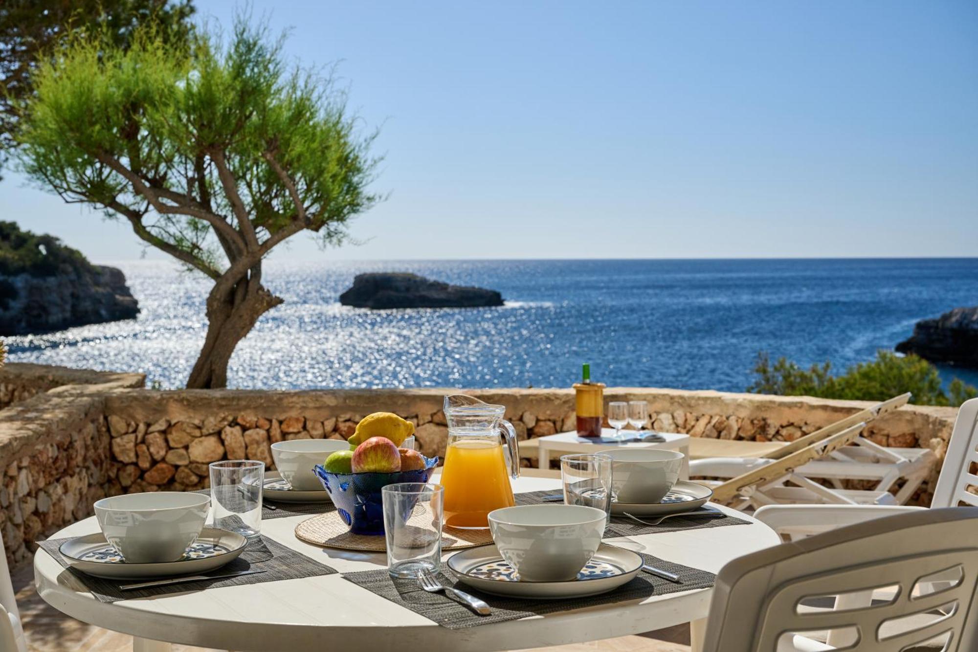 Appartement Sea Frontline 'faraona'. Pool. Wifi *